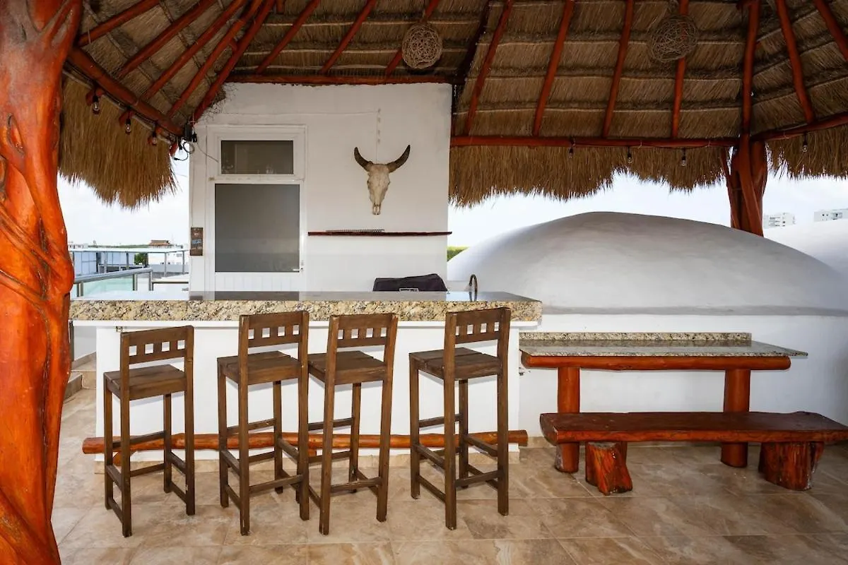 Penthouse Con Rooftop Privado Cancun 0*,